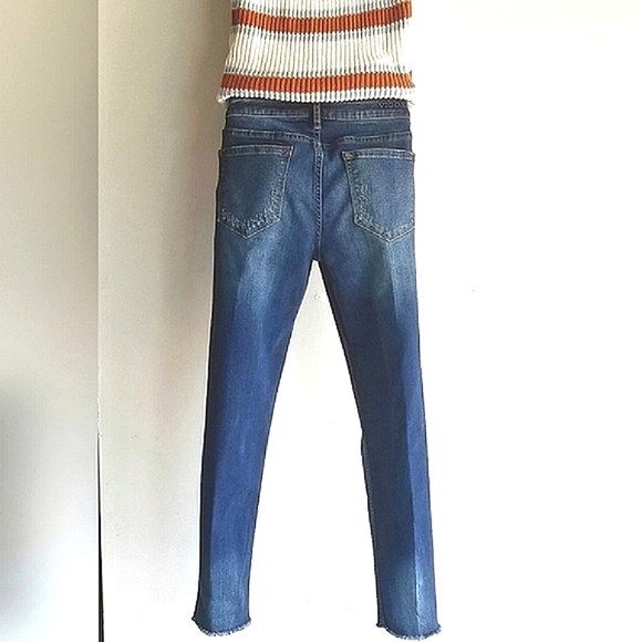Vigoss Jagger Skinny-Destructed Raw Hem Ankle Jeans - Picture 9 of 12